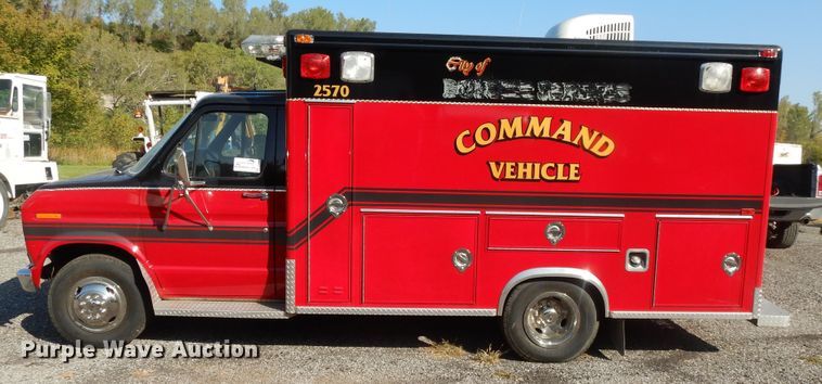 image for item DH0230 1988 Ford Econoline E350  mobile command center vehicle