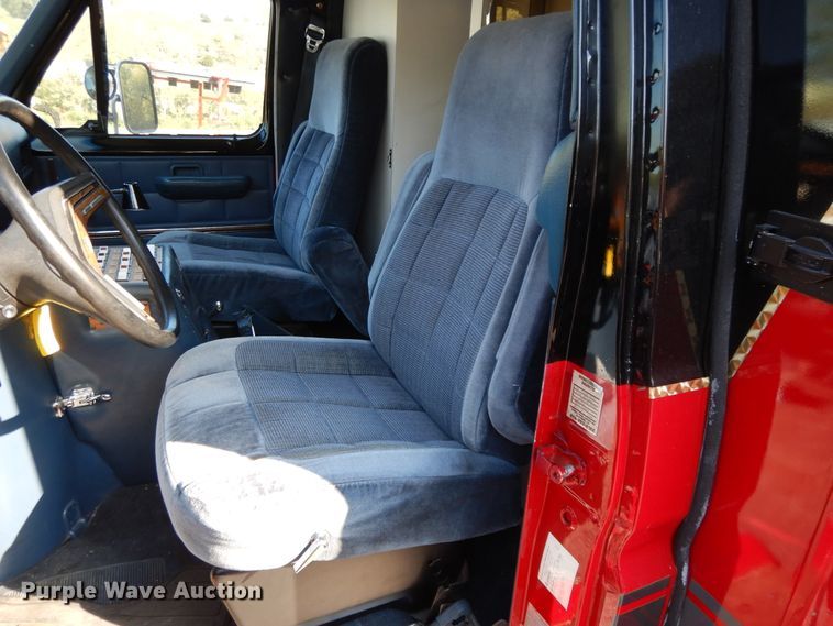 image for item DH0230 1988 Ford Econoline E350  mobile command center vehicle