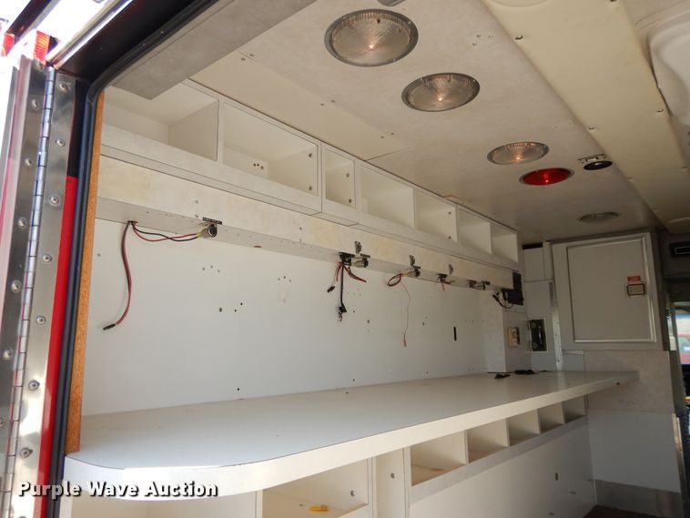 image for item DH0230 1988 Ford Econoline E350  mobile command center vehicle