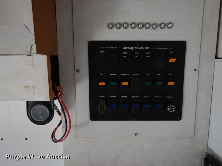 image for item DH0230 1988 Ford Econoline E350  mobile command center vehicle