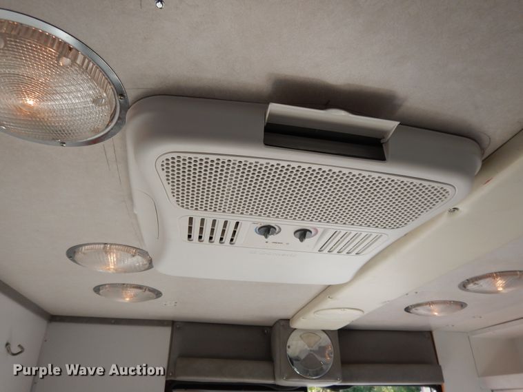 image for item DH0230 1988 Ford Econoline E350  mobile command center vehicle