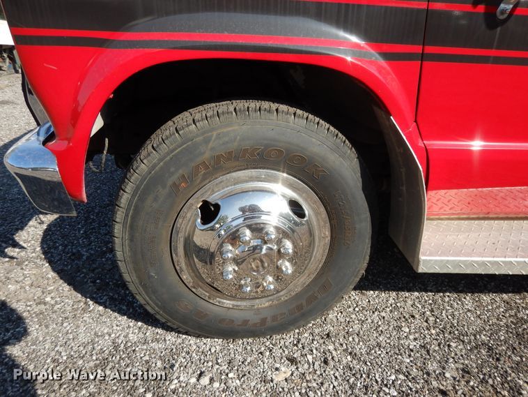 image for item DH0230 1988 Ford Econoline E350  mobile command center vehicle