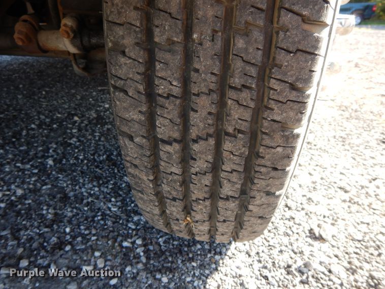 image for item DH0230 1988 Ford Econoline E350  mobile command center vehicle