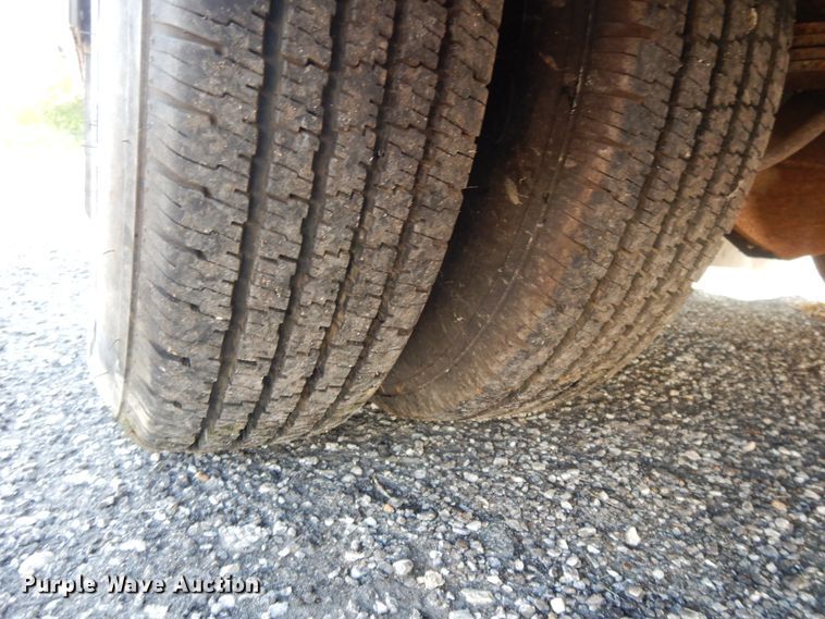 image for item DH0230 1988 Ford Econoline E350  mobile command center vehicle