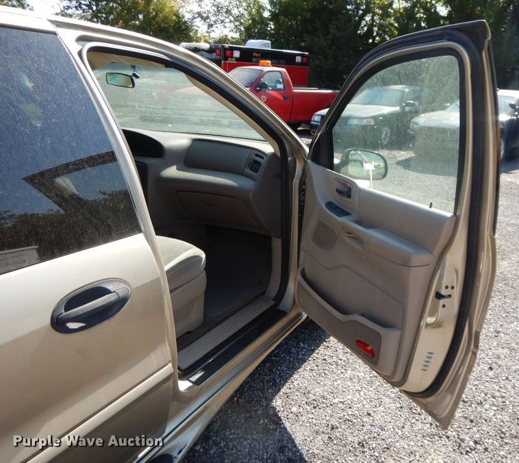 image for item DH0236 2000 Ford Windstar  van