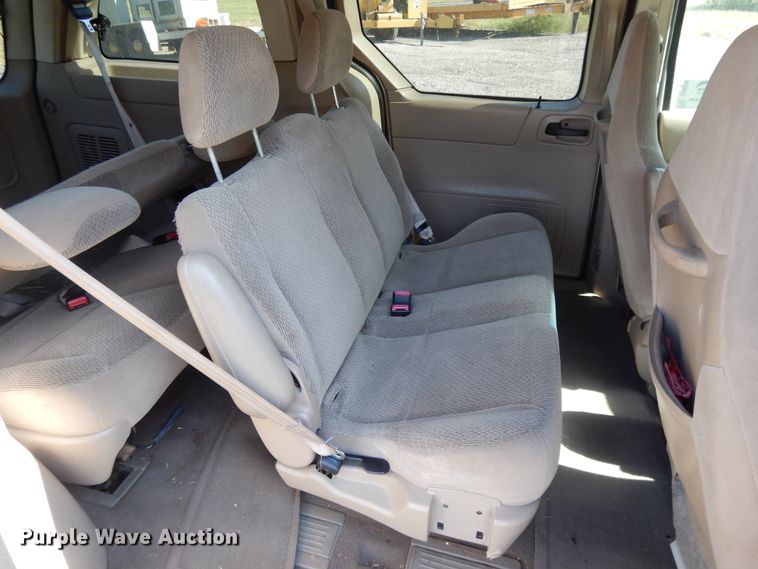 image for item DH0236 2000 Ford Windstar  van