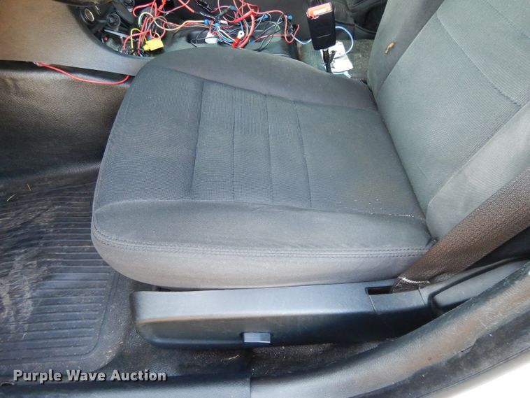 image for item DH3323 2013 Dodge Charger Police