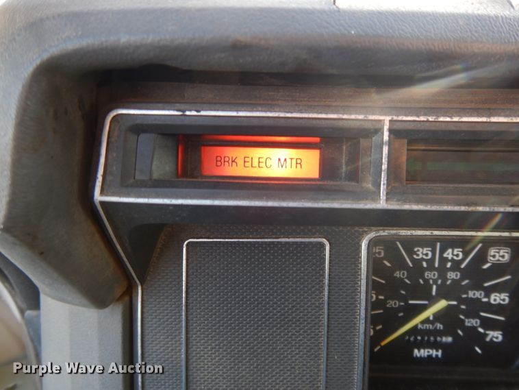 image for item DH3324 1991 Ford F600  dump truck