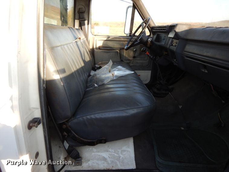 image for item DH3324 1991 Ford F600  dump truck