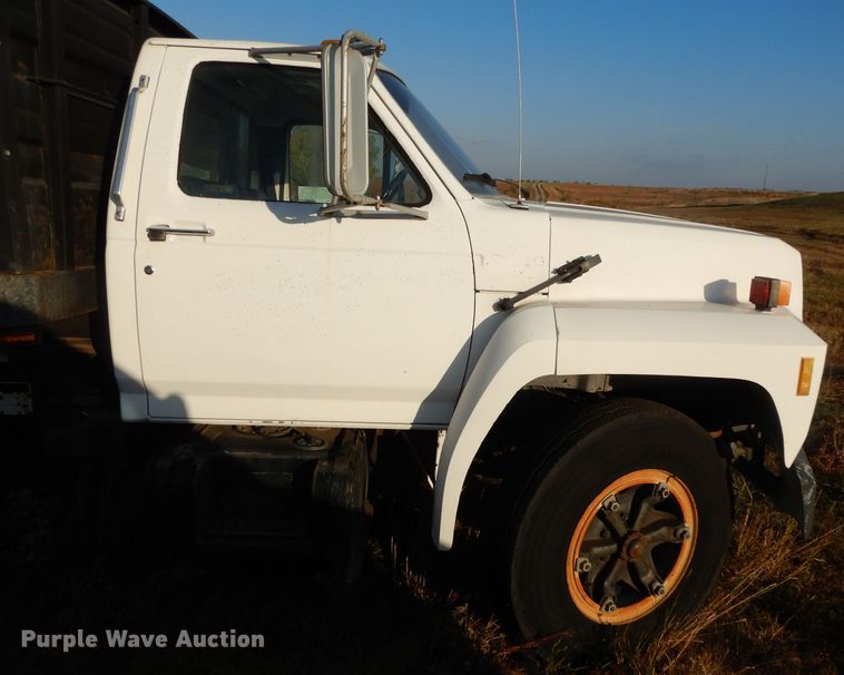 image for item DH3324 1991 Ford F600  dump truck