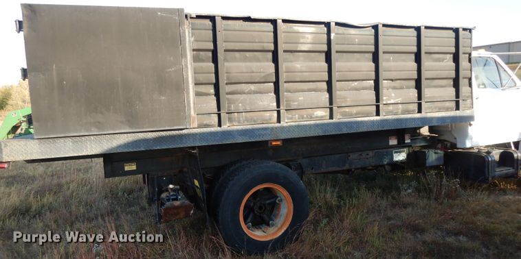 image for item DH3324 1991 Ford F600  dump truck