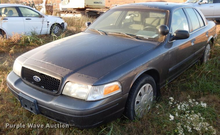 image for item DH3327 2009 Ford Crown Victoria Police Interceptor