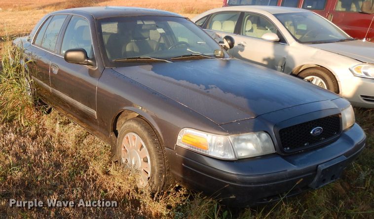 image for item DH3327 2009 Ford Crown Victoria Police Interceptor