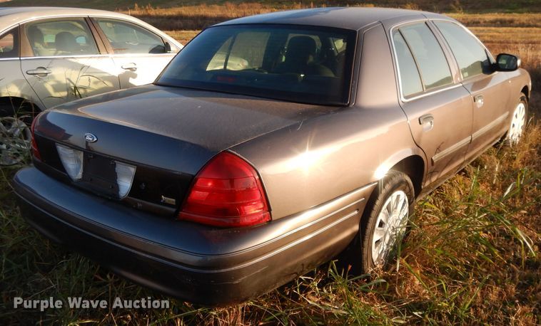 image for item DH3327 2009 Ford Crown Victoria Police Interceptor