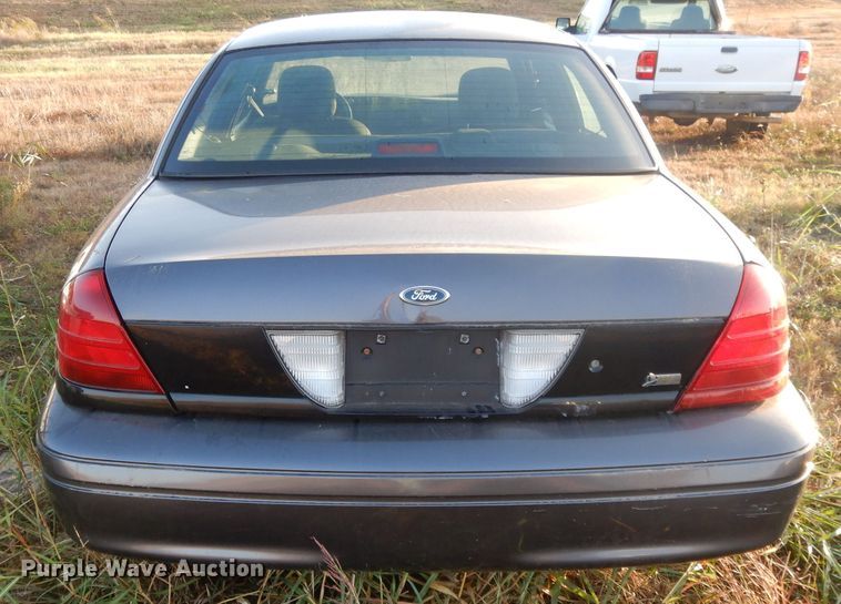 image for item DH3327 2009 Ford Crown Victoria Police Interceptor