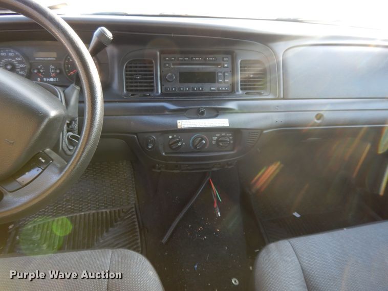 image for item DH3327 2009 Ford Crown Victoria Police Interceptor