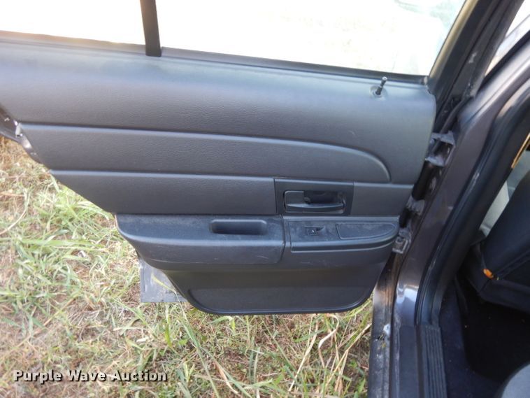 image for item DH3327 2009 Ford Crown Victoria Police Interceptor