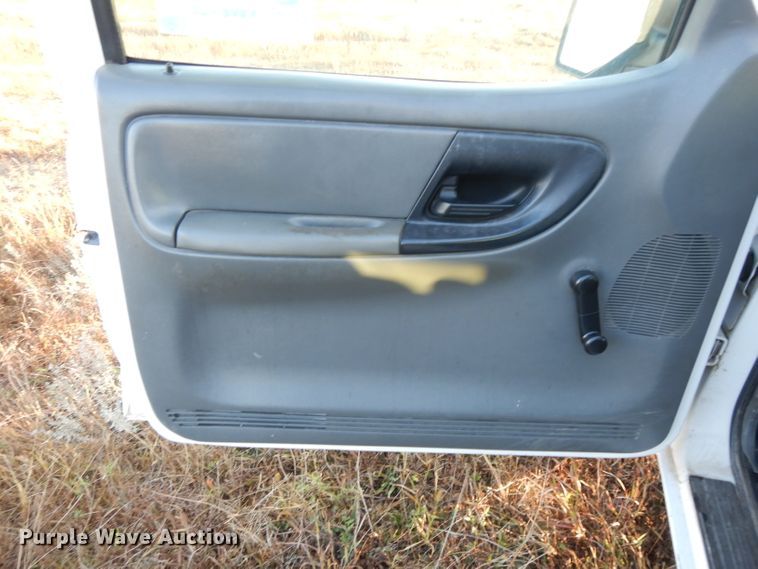 image for item DH3328 2006 Ford Ranger  pickup truck