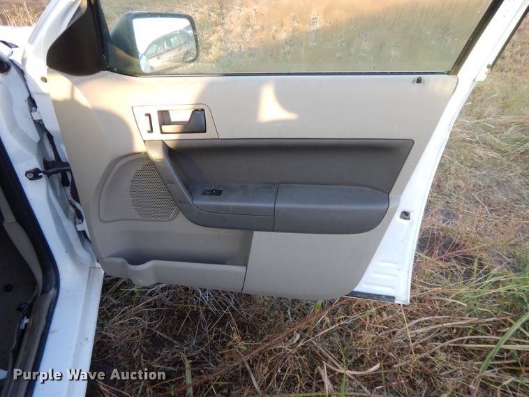 image for item DH3329 2008 Ford Focus