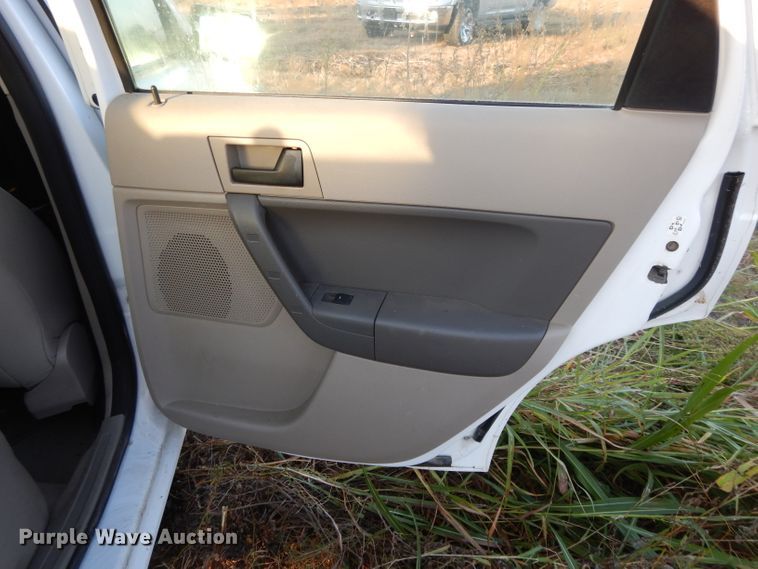 image for item DH3329 2008 Ford Focus