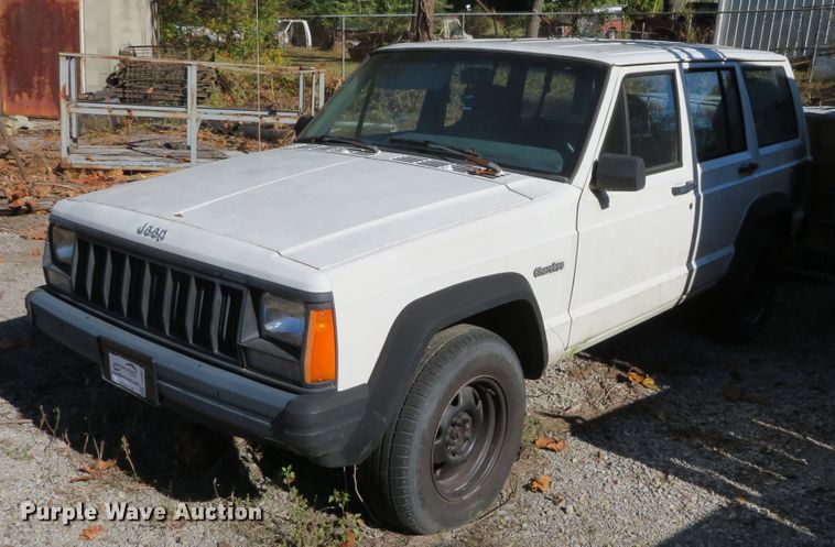 image for item DH3976 1996 Jeep Cherokee  SUV