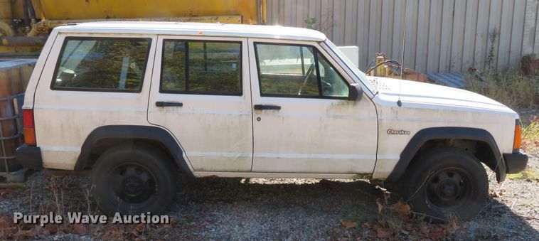 image for item DH3976 1996 Jeep Cherokee  SUV