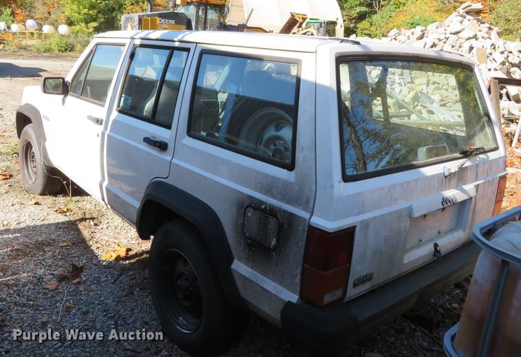 image for item DH3976 1996 Jeep Cherokee  SUV
