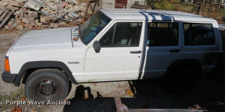 image for item DH3976 1996 Jeep Cherokee  SUV
