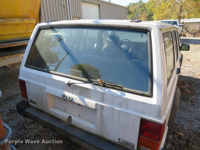 image for item DH3976 1996 Jeep Cherokee  SUV