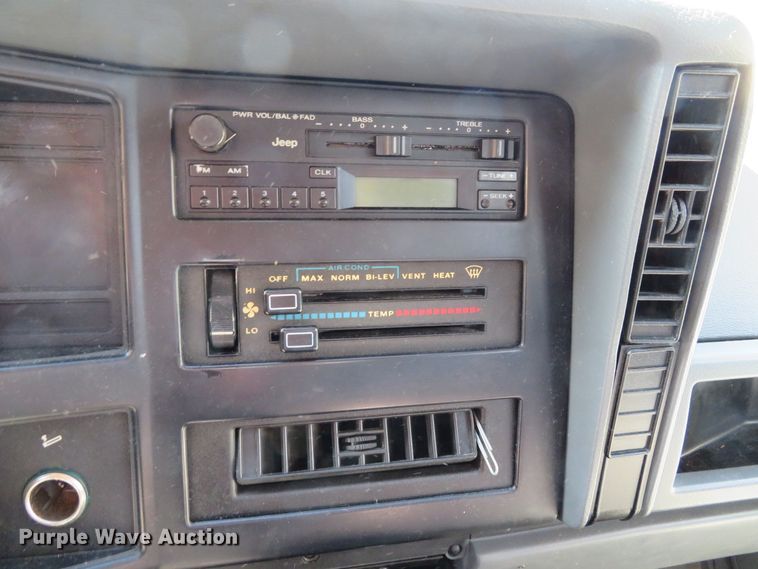 image for item DH3976 1996 Jeep Cherokee  SUV