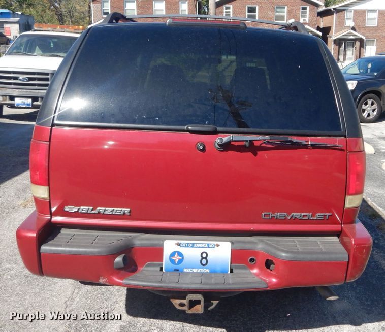 image for item DH5222 2002 Chevrolet Blazer  SUV