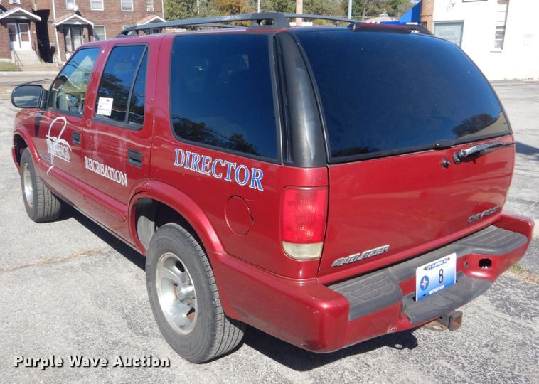 image for item DH5222 2002 Chevrolet Blazer  SUV