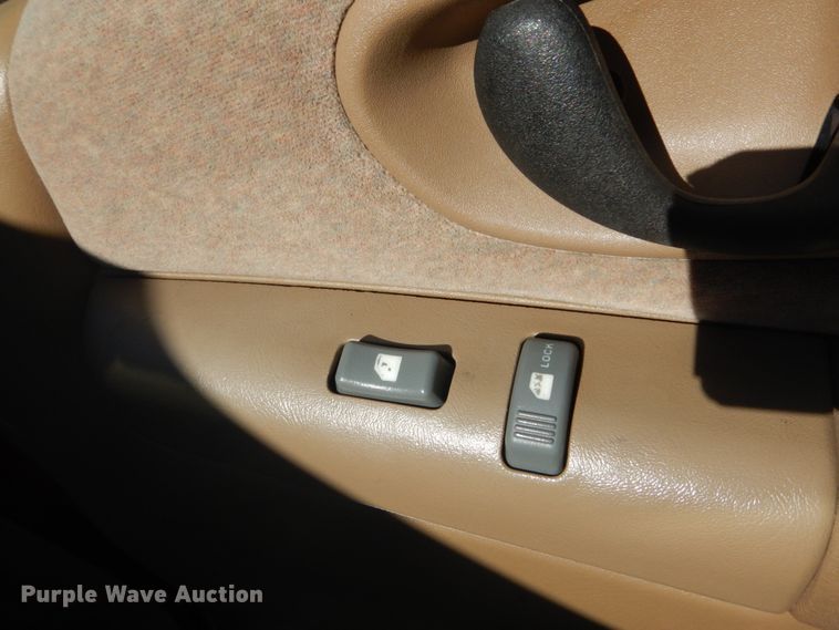 image for item DH5222 2002 Chevrolet Blazer  SUV