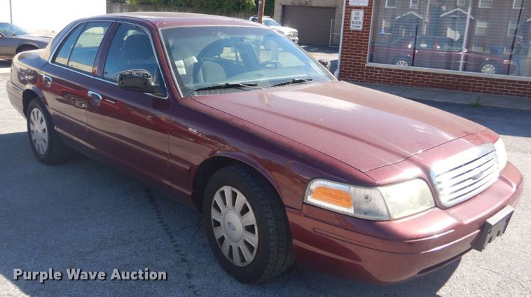 image for item DH5224 2006 Ford Crown Victoria Police Interceptor