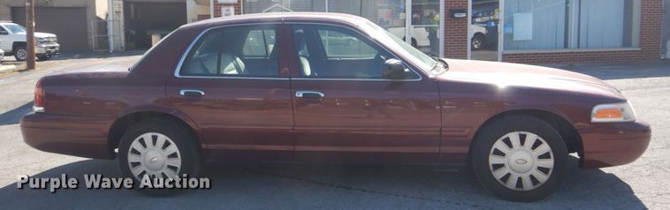 image for item DH5224 2006 Ford Crown Victoria Police Interceptor