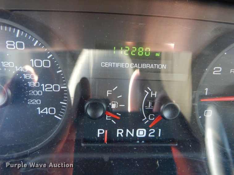 image for item DH5224 2006 Ford Crown Victoria Police Interceptor