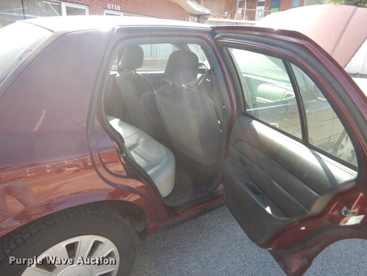 image for item DH5224 2006 Ford Crown Victoria Police Interceptor