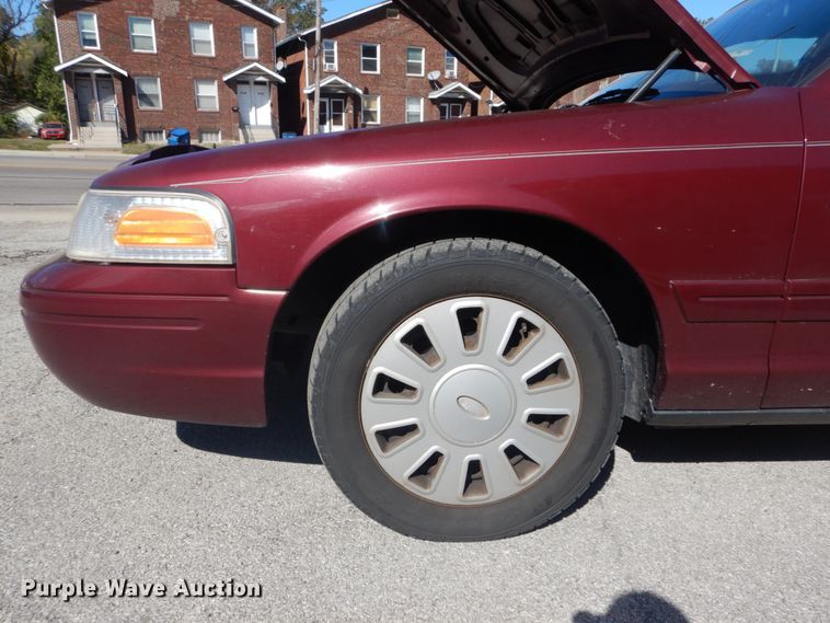 image for item DH5224 2006 Ford Crown Victoria Police Interceptor