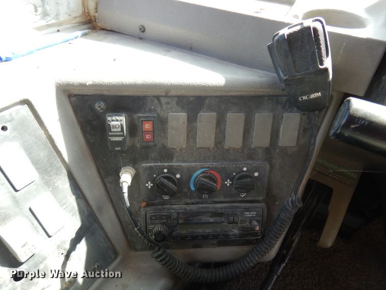 image for item DH6681 2005 Freightliner FS65  school bus