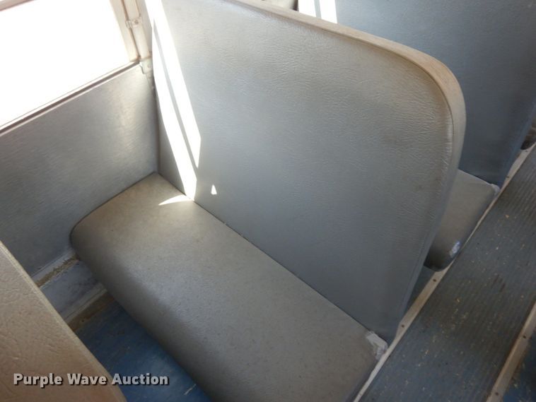 image for item DH6681 2005 Freightliner FS65  school bus