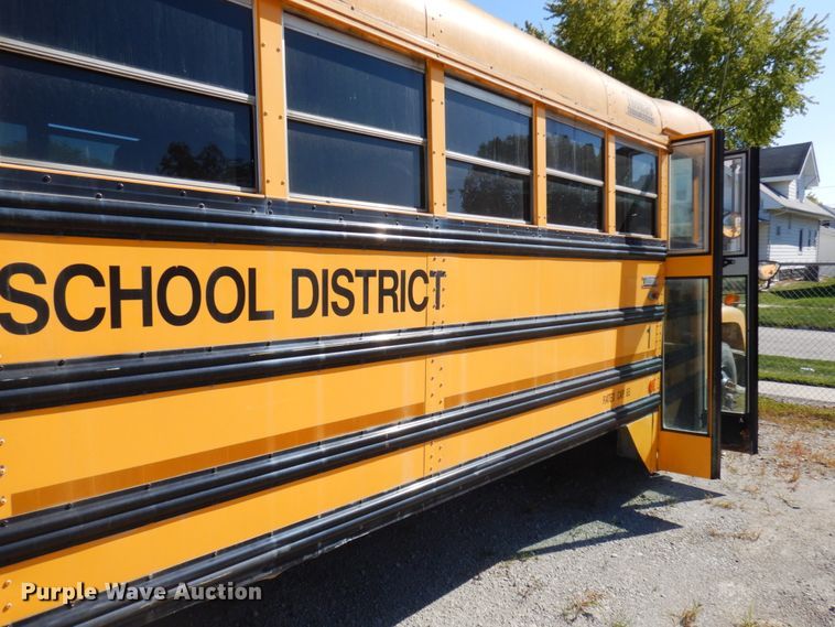 image for item DH6681 2005 Freightliner FS65  school bus