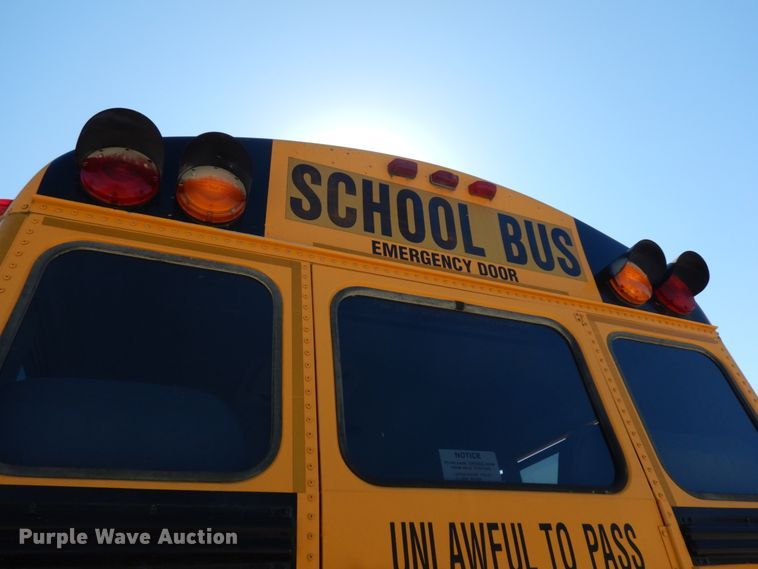 image for item DH6681 2005 Freightliner FS65  school bus