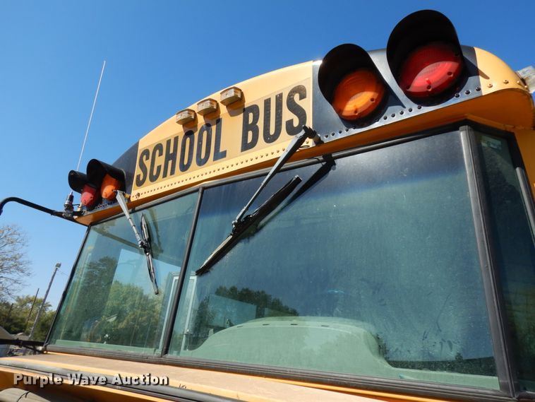 image for item DH6681 2005 Freightliner FS65  school bus