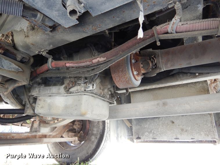 image for item DH6681 2005 Freightliner FS65  school bus