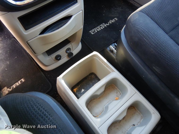 image for item DH6682 2012 Dodge Grand Caravan SE  van