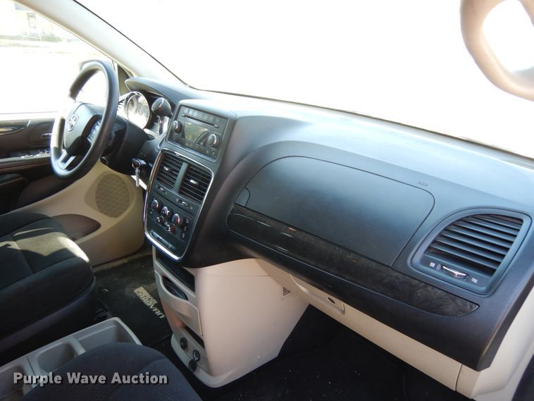 image for item DH6682 2012 Dodge Grand Caravan SE  van