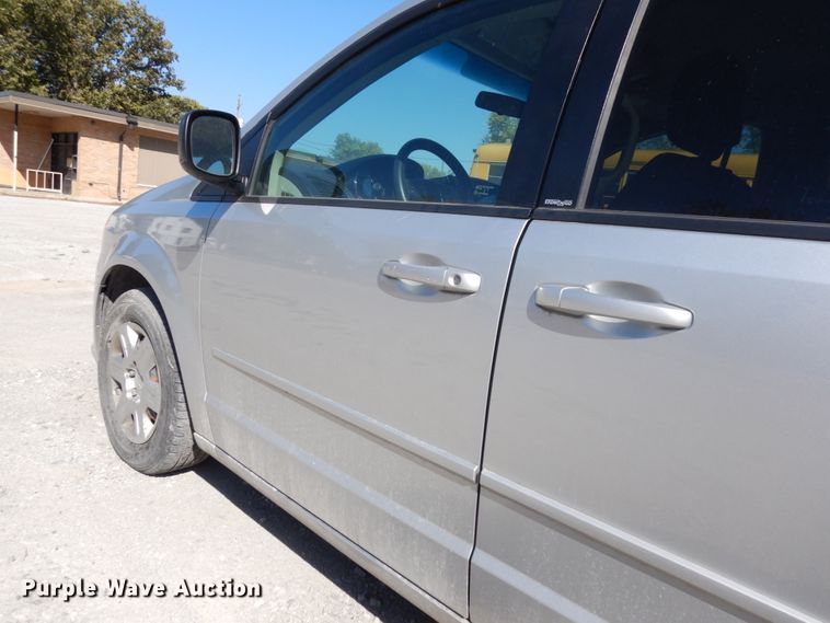 image for item DH6682 2012 Dodge Grand Caravan SE  van