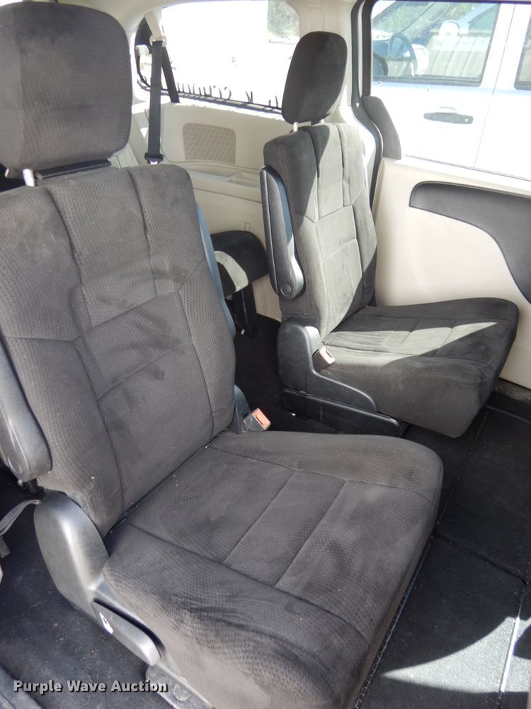 image for item DH6683 2012 Dodge Grand Caravan SE  van