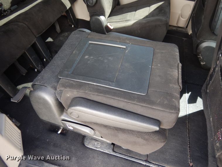 image for item DH6683 2012 Dodge Grand Caravan SE  van