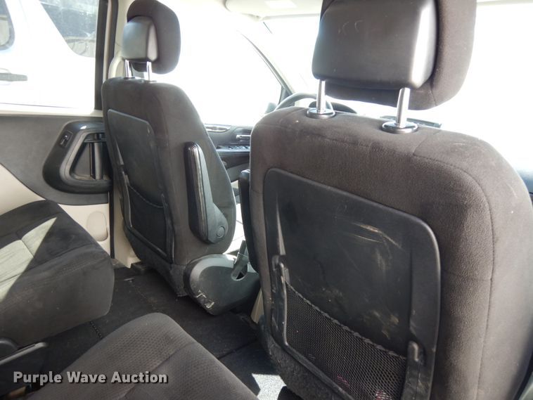 image for item DH6683 2012 Dodge Grand Caravan SE  van